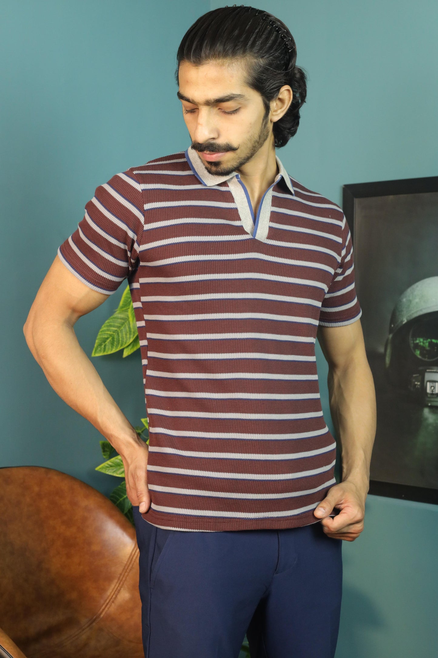 Knitted Waffle V Neck polo - Brown