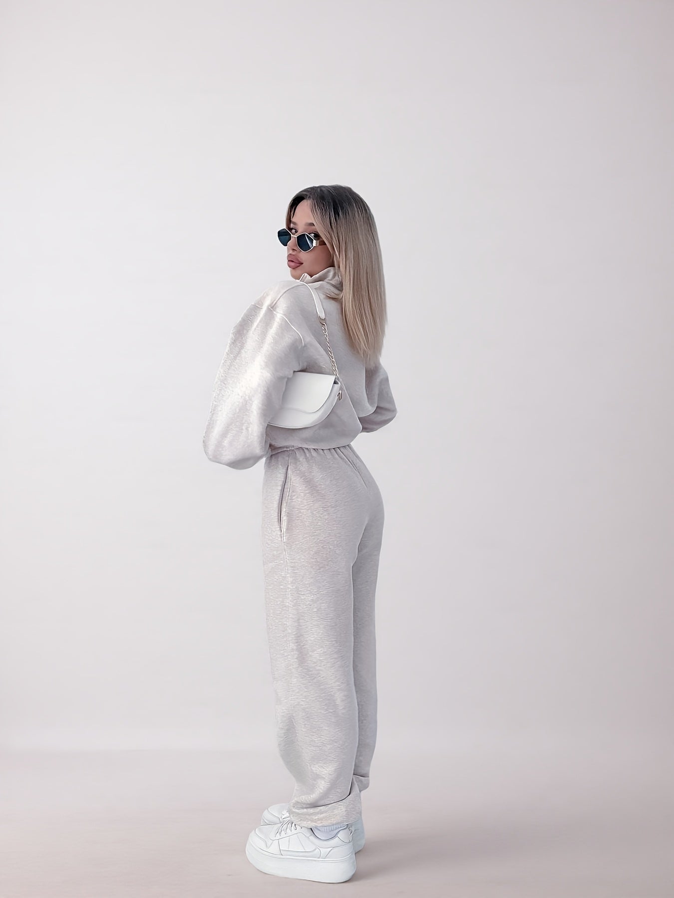 Half zipper down shoulder tracksuit for women