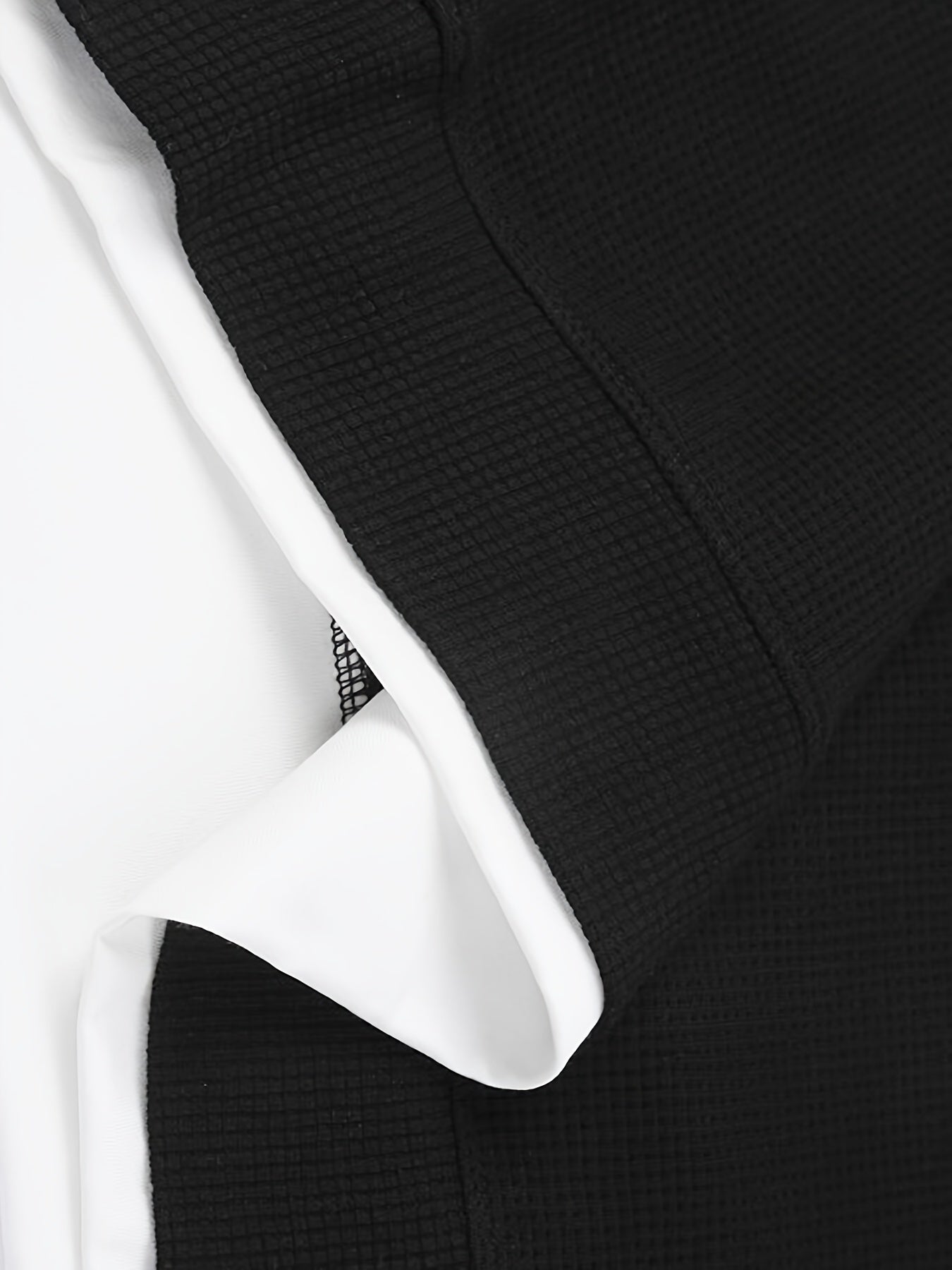 Waffle Pattern Crew Neck Collar t shirt- Black