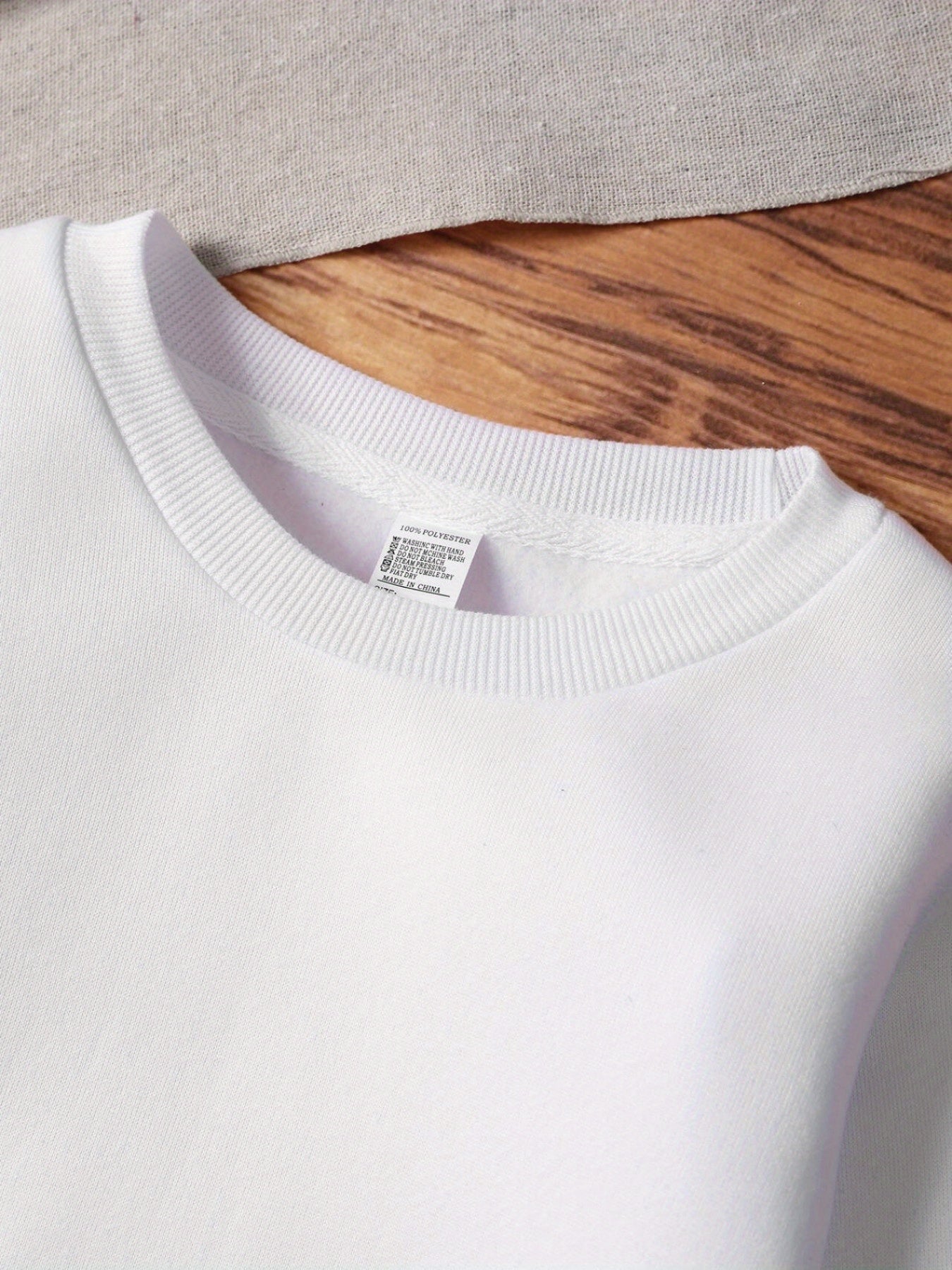 Truck graphic sweatshirt (White)