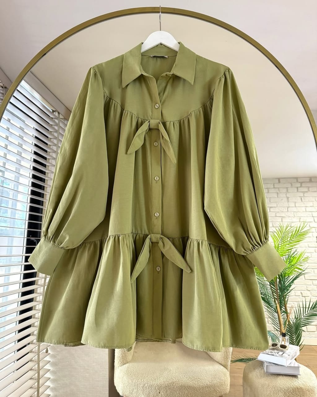 Shabby shirt with bow (Olive Green)