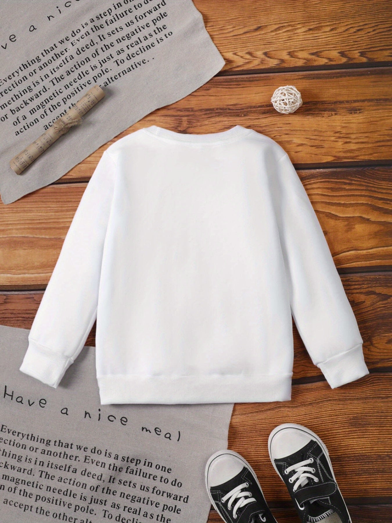 Truck graphic sweatshirt (White)