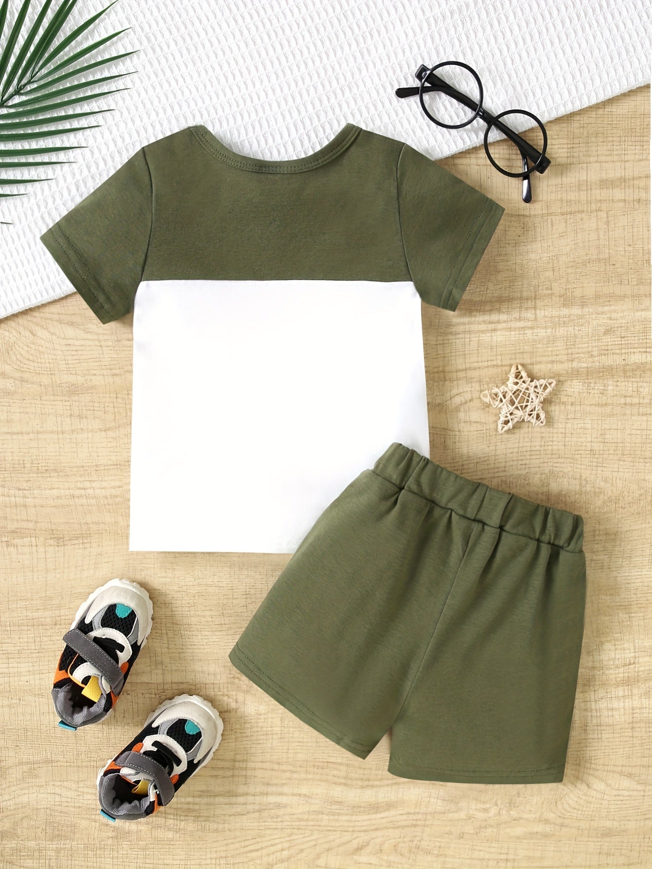 Cute tracksuit for boys