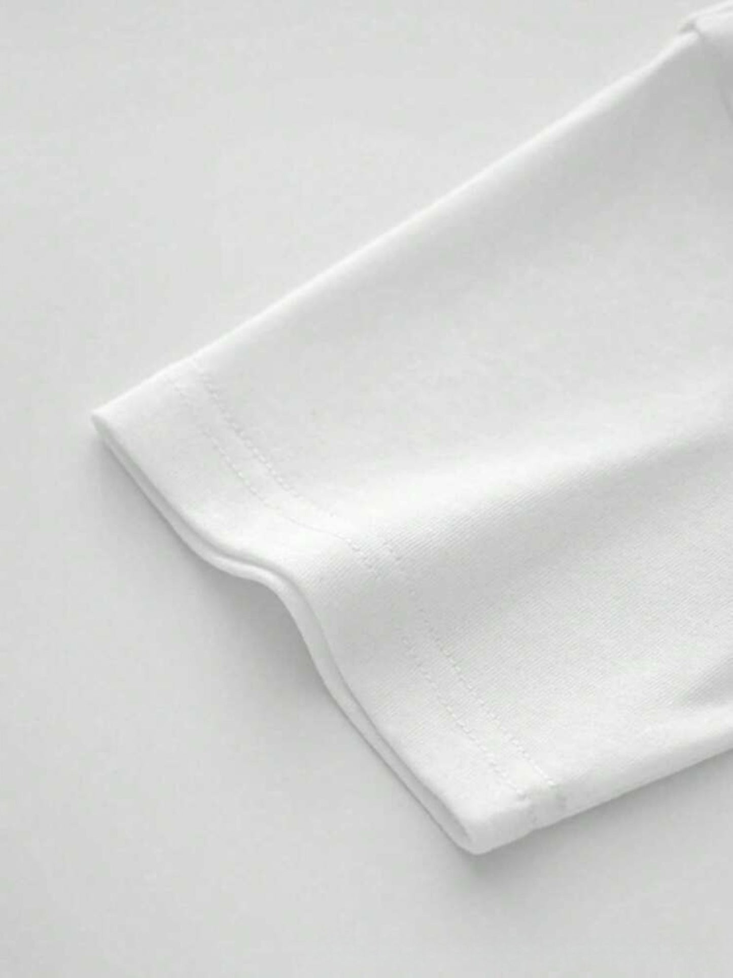 Private thinker graphics tshirt (White)