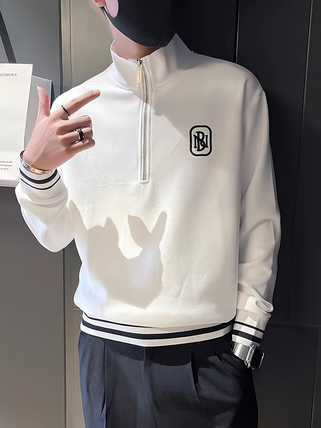 Luxurious sweatshirt (white)
