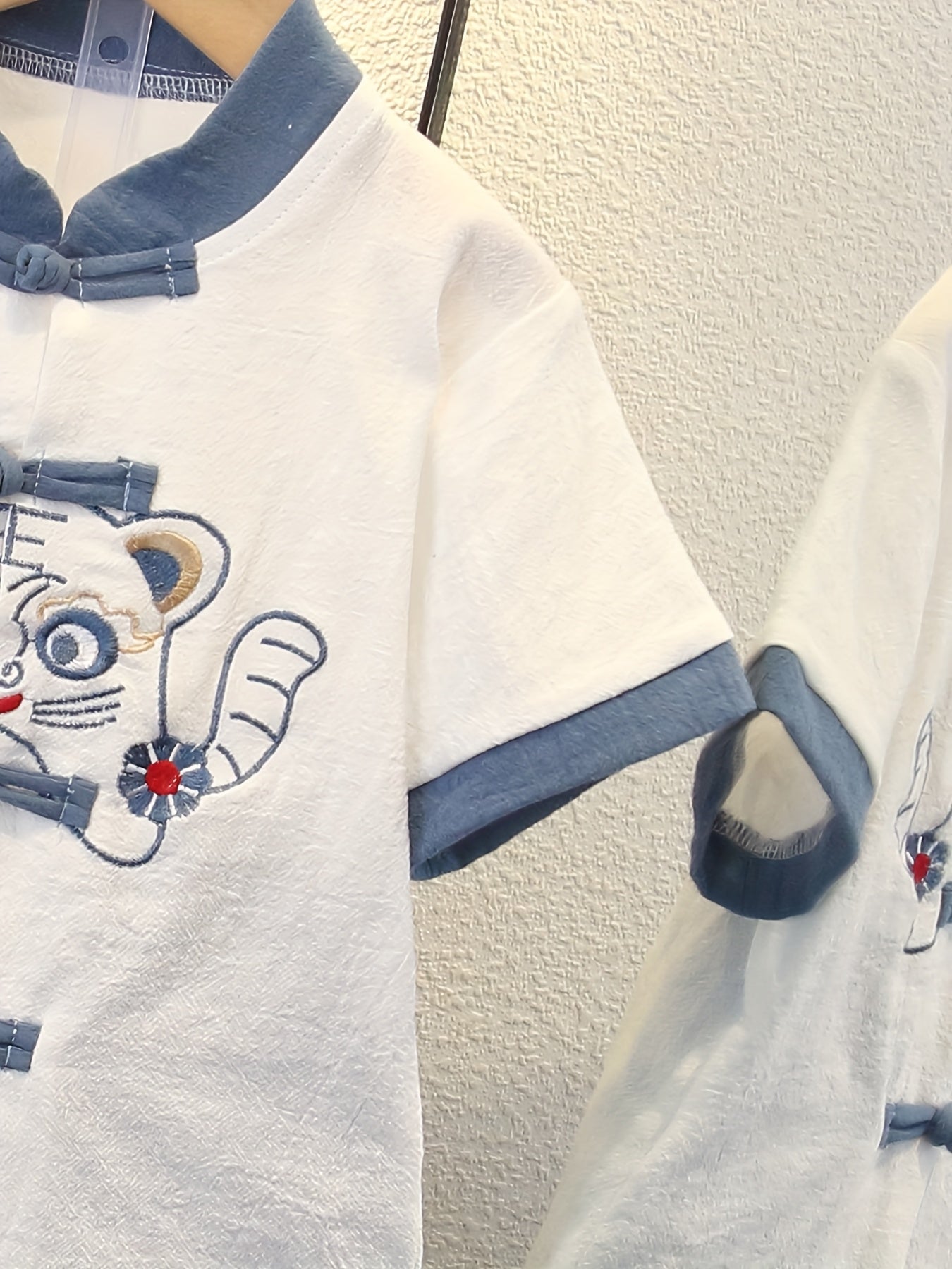 Chinese bear tracksuit for boys and girls