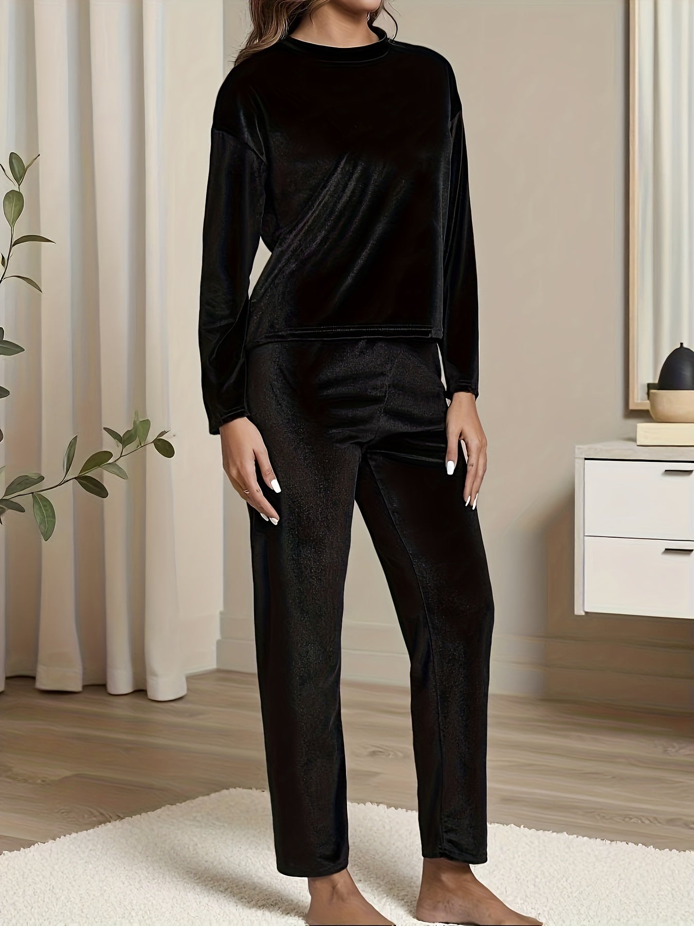 Solid Velvet Pajama Set (Black)