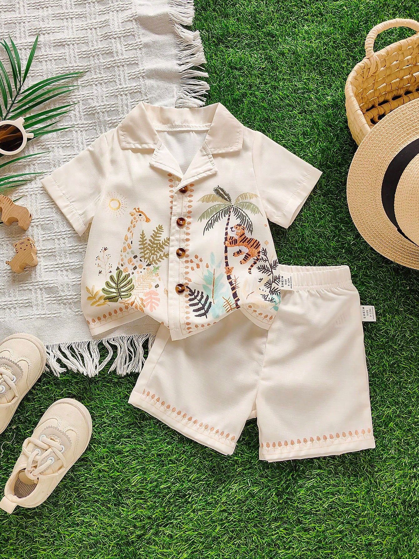 Leaf embroidered 2 piece set
