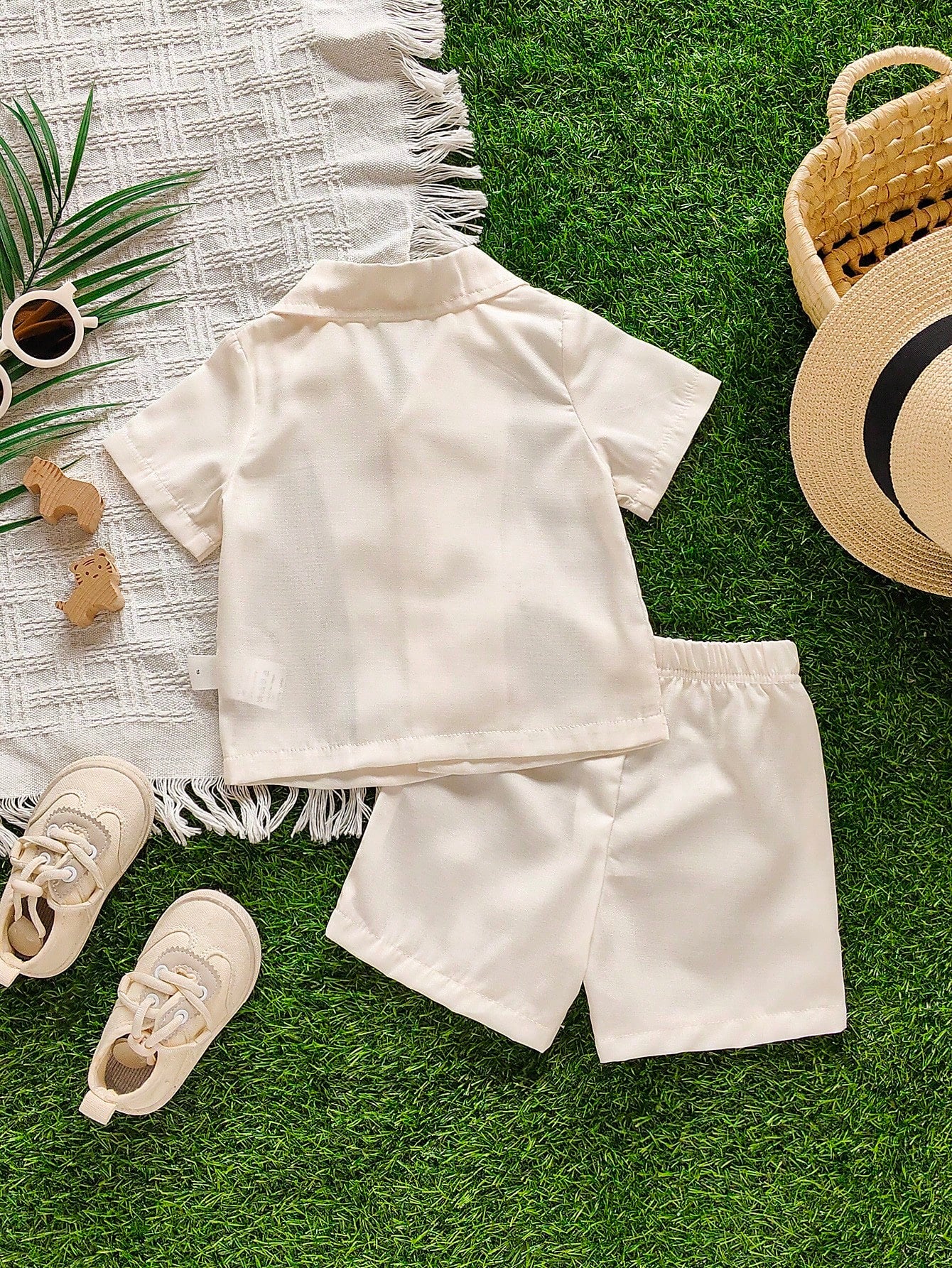 Leaf embroidered 2 piece set