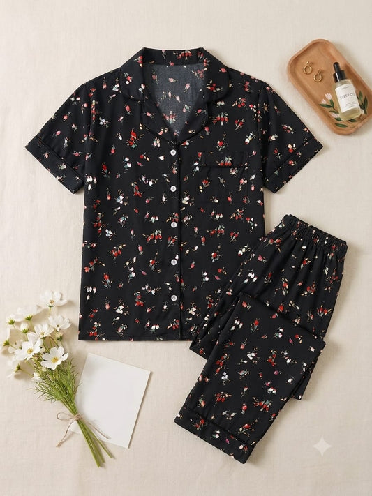 Cute flowers pajama set (Half Sleeves)